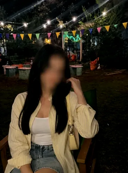 Celina, 24