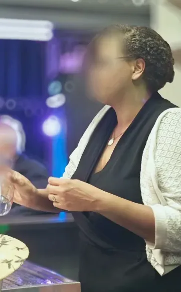 Daniela, 37