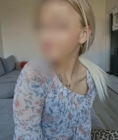 Isabell, 21
