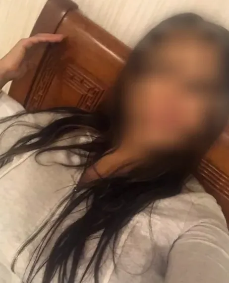 Isabell, 31