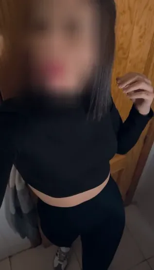 Lea, 28
