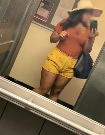Marie, 34