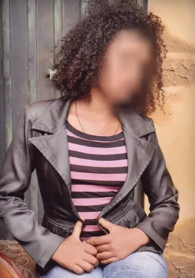 Mira, 24