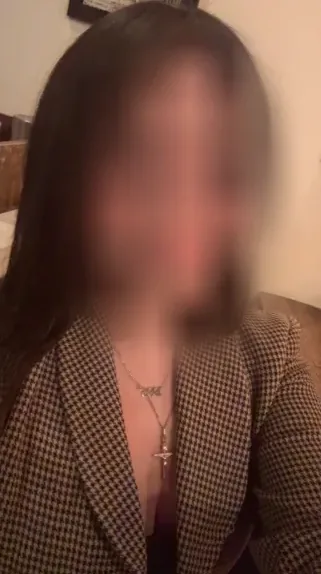 Stefanie, 29